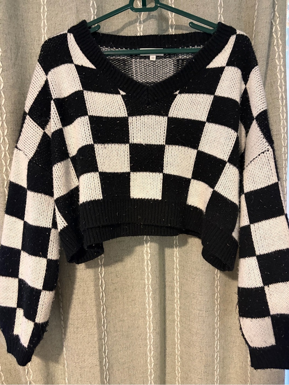 Better Be Black & Gray Checkerboard V-Neck Cropped Sweater